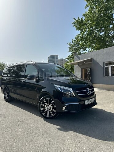 Mercedes V 250