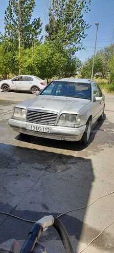 Mercedes E 250 1994, 876,332 km - 2.5 л - Şirvan