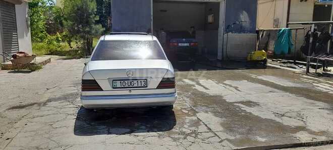 Mercedes E 250 1994, 876,332 km - 2.5 л - Şirvan