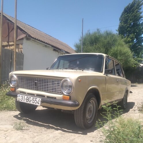 LADA (VAZ) 21011 1983, 13,000 km - 1.5 l - Salyan