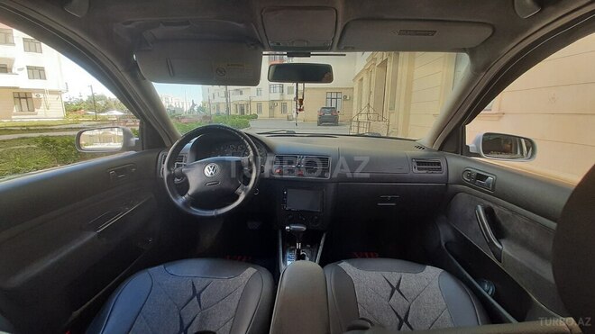 Volkswagen Jetta 2003, 235,852 km - 1.8 л - Bakı