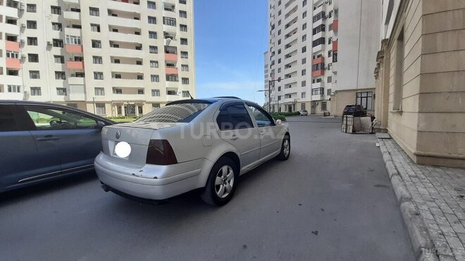 Volkswagen Jetta 2003, 235,852 km - 1.8 л - Bakı