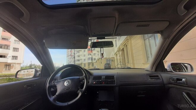 Volkswagen Jetta 2003, 235,852 km - 1.8 л - Bakı