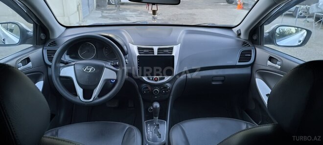 Hyundai Accent 2011, 299,000 km - 1.4 l - Bakı