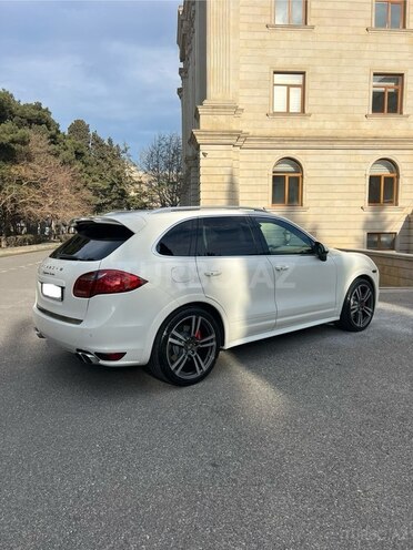 Porsche Cayenne Turbo