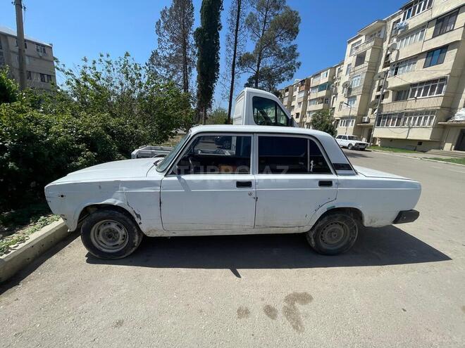 LADA (VAZ) 2107