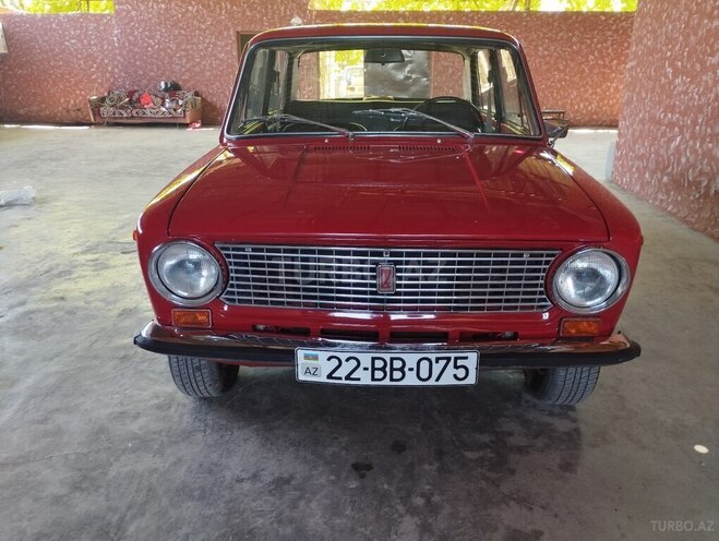 LADA (VAZ) 21011