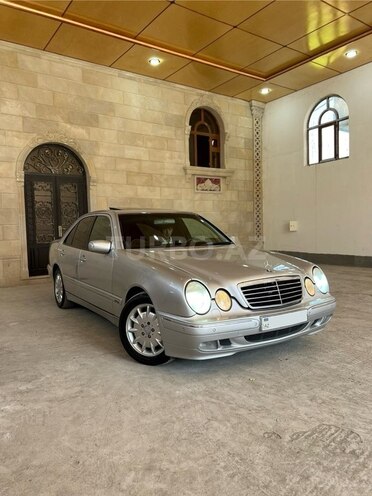 Mercedes E 240 2000, 305,000 km - 2.4 l - Şəmkir