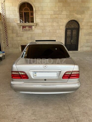 Mercedes E 240 2000, 305,000 km - 2.4 l - Şəmkir