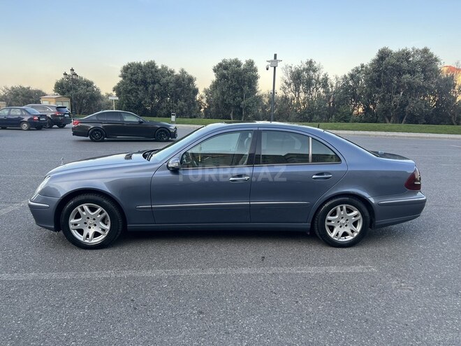 Mercedes E 320