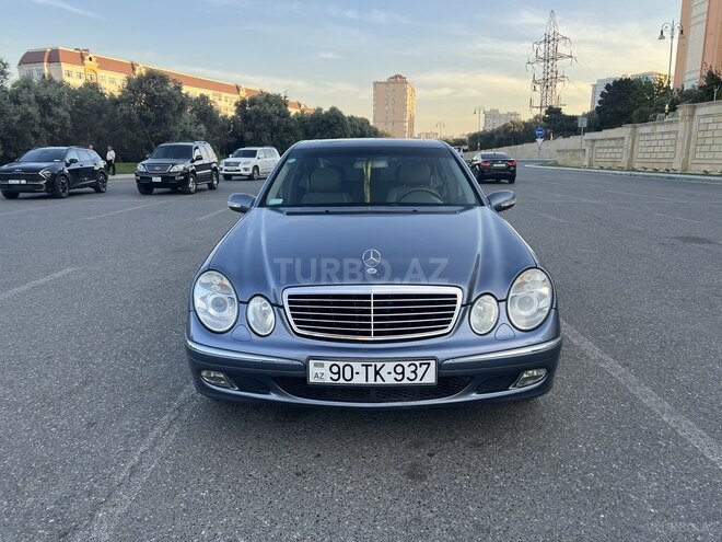 Mercedes E 320