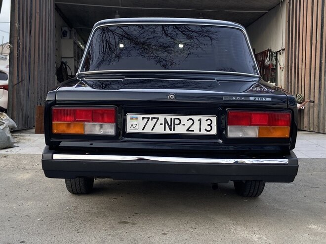 LADA (VAZ) 2107