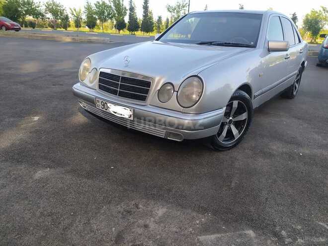 Mercedes E 230 1997, 345,580 km - 2.3 l - Sumqayıt