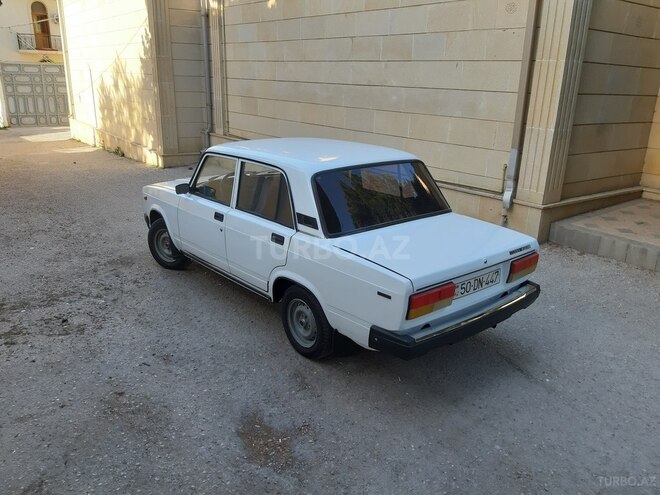 LADA (VAZ) 2107