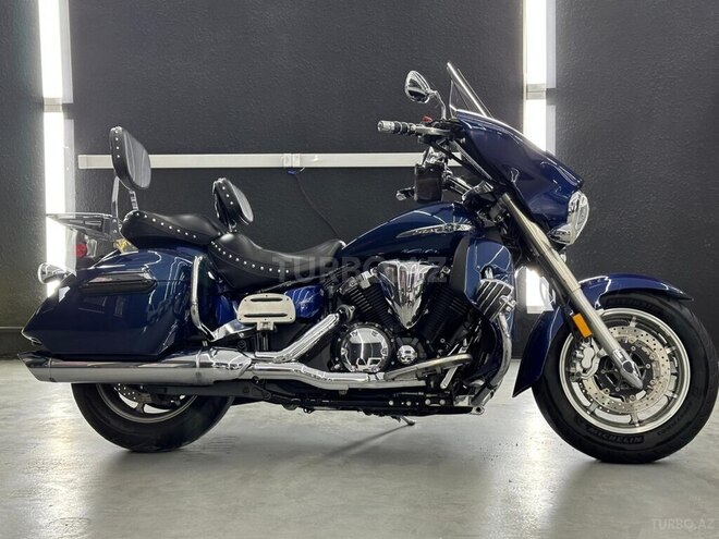 Yamaha XVS1300A Midnight Star