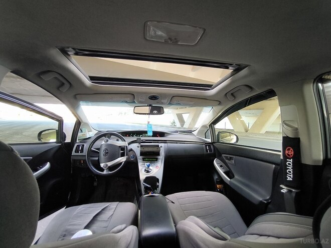 Toyota Prius 2013, 170,000 km - 1.8 л - Bakı