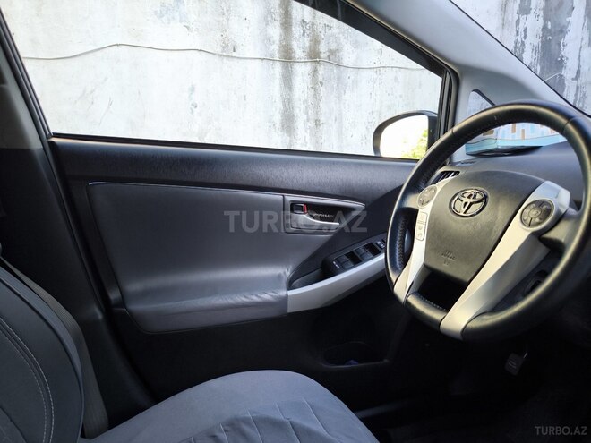Toyota Prius 2013, 170,000 km - 1.8 л - Bakı