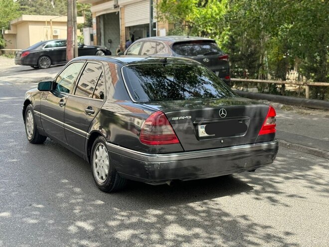 Mercedes C 180