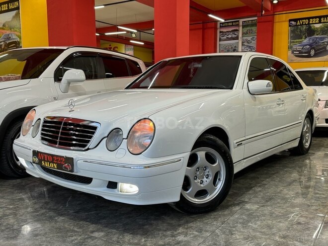 Mercedes E 240