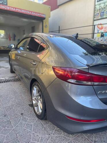 Hyundai Avante 2015, 197,185 km - 1.6 l - Bakı