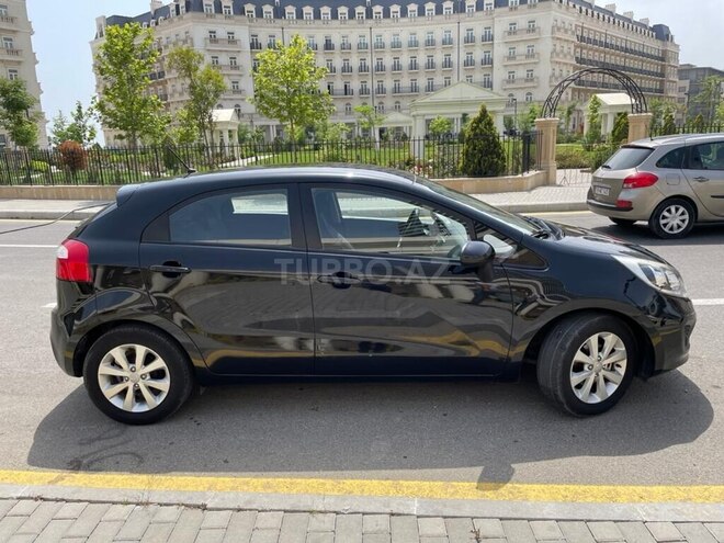 Kia Rio 2013, 130,000 km - 1.4 л - Bakı