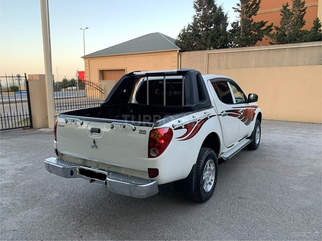 Mitsubishi L200 2008, 197,400 km - 2.5 l - Bakı