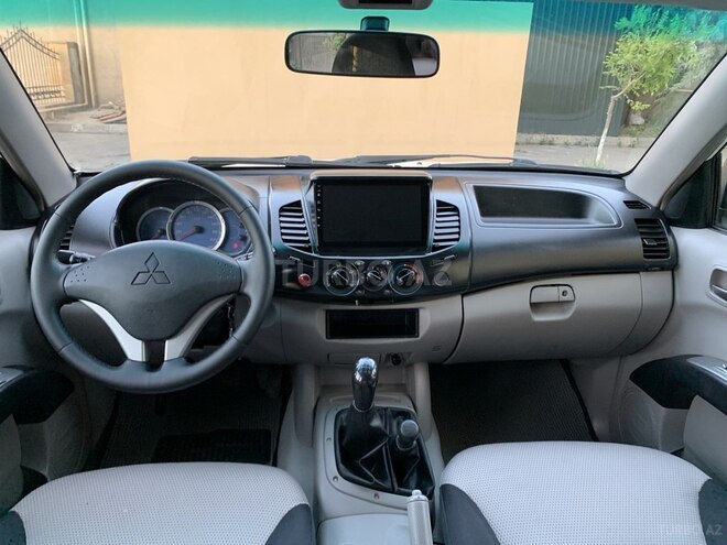 Mitsubishi L200 2008, 197,400 km - 2.5 l - Bakı