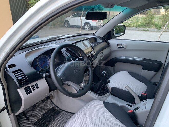 Mitsubishi L200 2008, 197,400 km - 2.5 l - Bakı