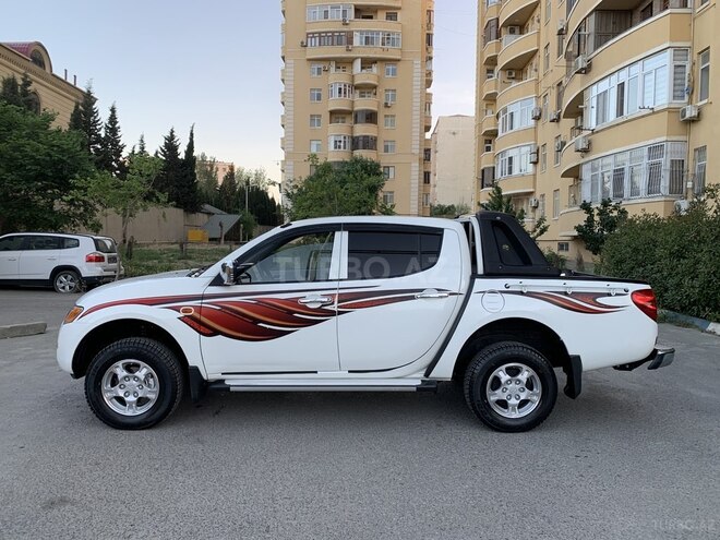 Mitsubishi L200 2008, 197,400 km - 2.5 l - Bakı