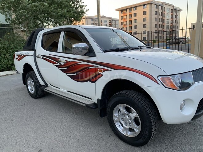 Mitsubishi L200 2008, 197,400 km - 2.5 l - Bakı