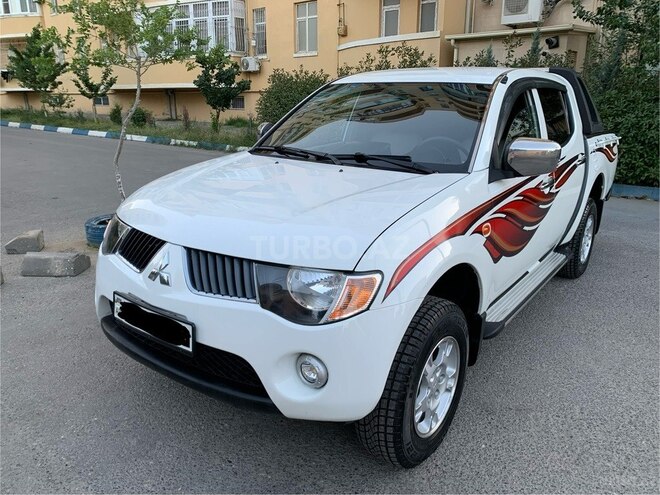 Mitsubishi L200 2008, 197,400 km - 2.5 l - Bakı
