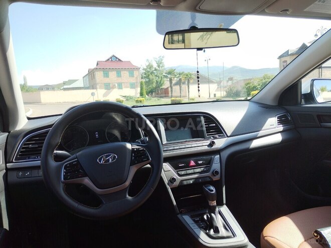 Hyundai Elantra 2018, 84,000 km - 2.0 l - Göygöl