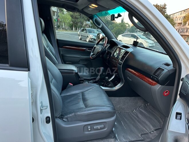 Toyota Land Cruiser Prado 2009, 140,000 km - 4.0 l - Bakı
