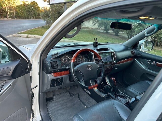 Toyota Land Cruiser Prado 2009, 140,000 km - 4.0 l - Bakı