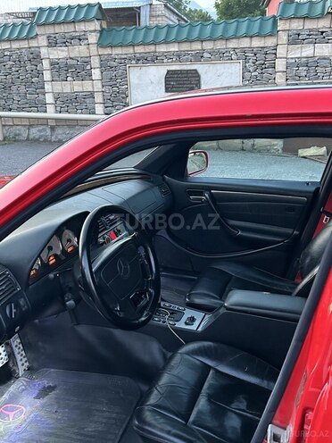 Mercedes C 200 1998, 260,000 km - 2.0 л - Qəbələ