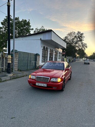 Mercedes C 200 1998, 260,000 km - 2.0 л - Qəbələ