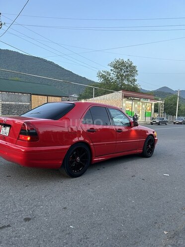 Mercedes C 200 1998, 260,000 km - 2.0 л - Qəbələ