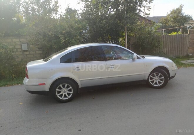 Volkswagen Passat 2003, 290,000 km - 1.8 l - Xaçmaz