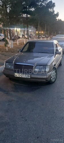 Mercedes E 250