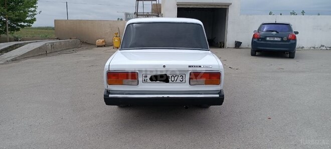 LADA (VAZ) 2107