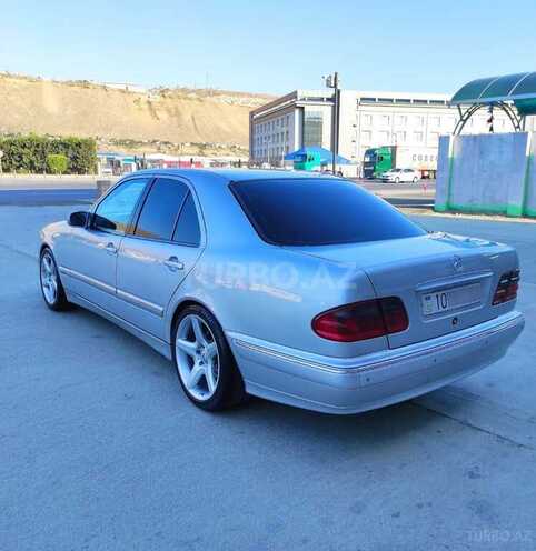 Mercedes E 220 d 2001, 289,000 km - 2.2 l - Bakı
