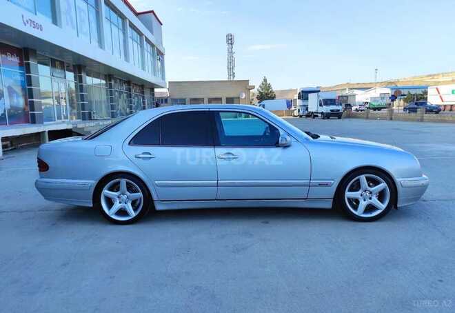 Mercedes E 220 d 2001, 289,000 km - 2.2 l - Bakı
