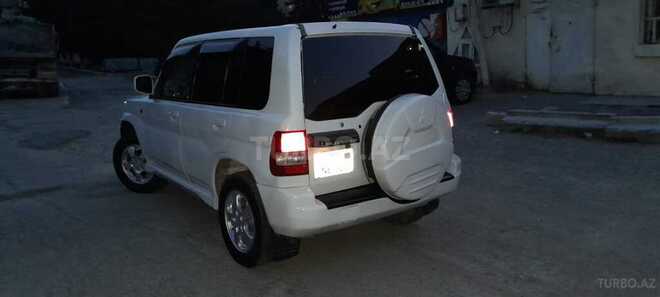 Mitsubishi Pajero io