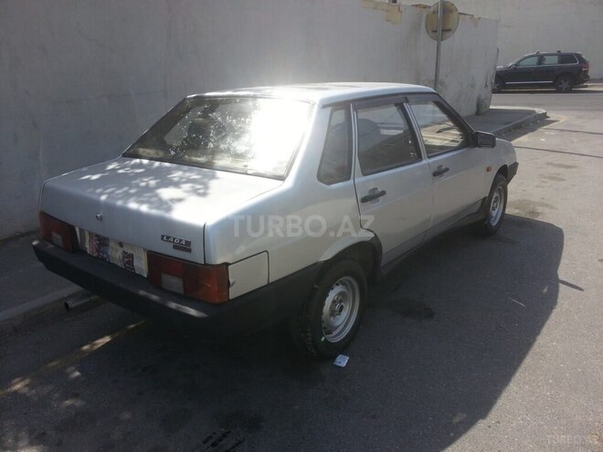 LADA (VAZ) 21099