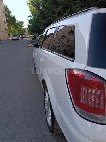 Opel Astra 2010, 285,000 km - 1.3 l - Bakı