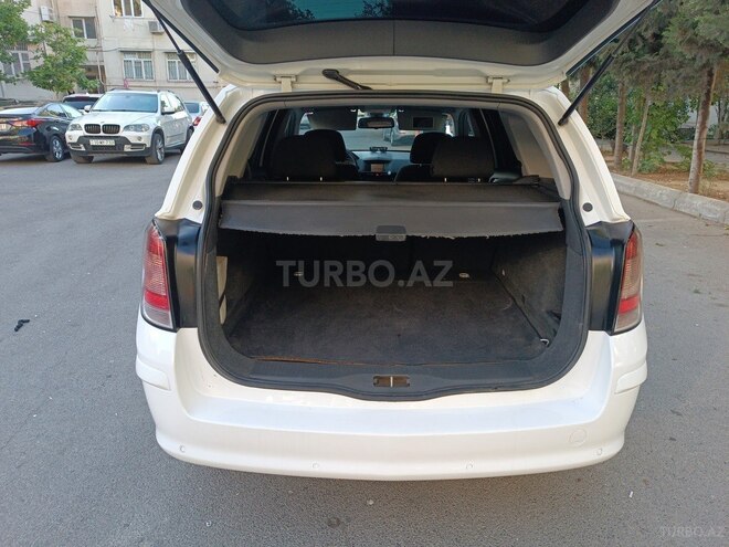 Opel Astra 2010, 285,000 km - 1.3 l - Bakı