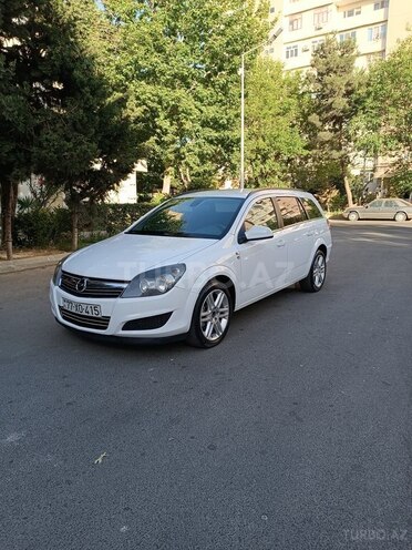 Opel Astra 2010, 285,000 km - 1.3 l - Bakı