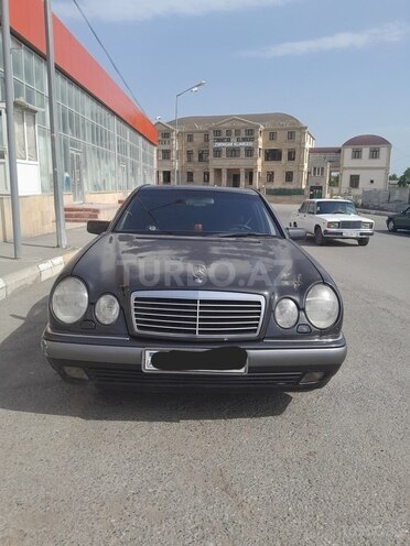 Mercedes E 320 1996, 415,000 km - 3.2 l - Bakı