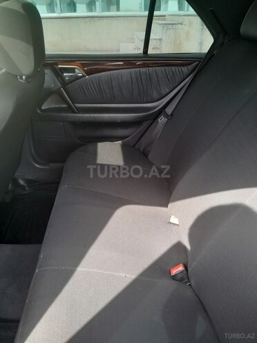 Mercedes E 320 1996, 415,000 km - 3.2 l - Bakı