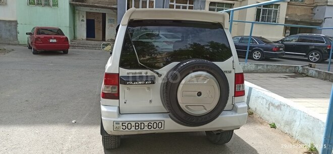 Mitsubishi Pajero io